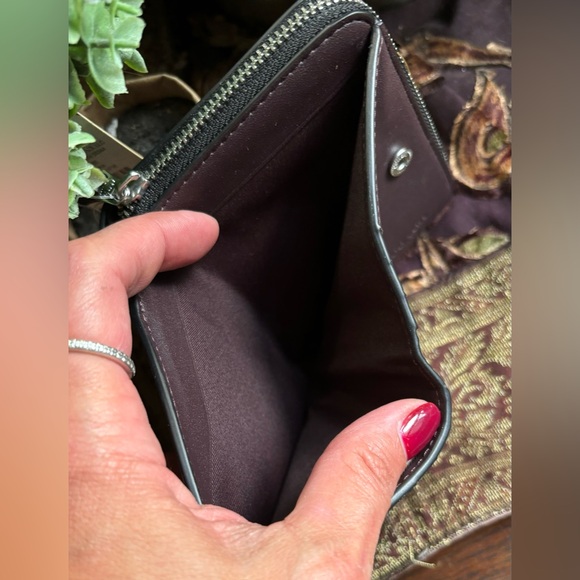 Authentic COACH 1941 smooth calf leather zip/snap wallet - Picture 8 of 12